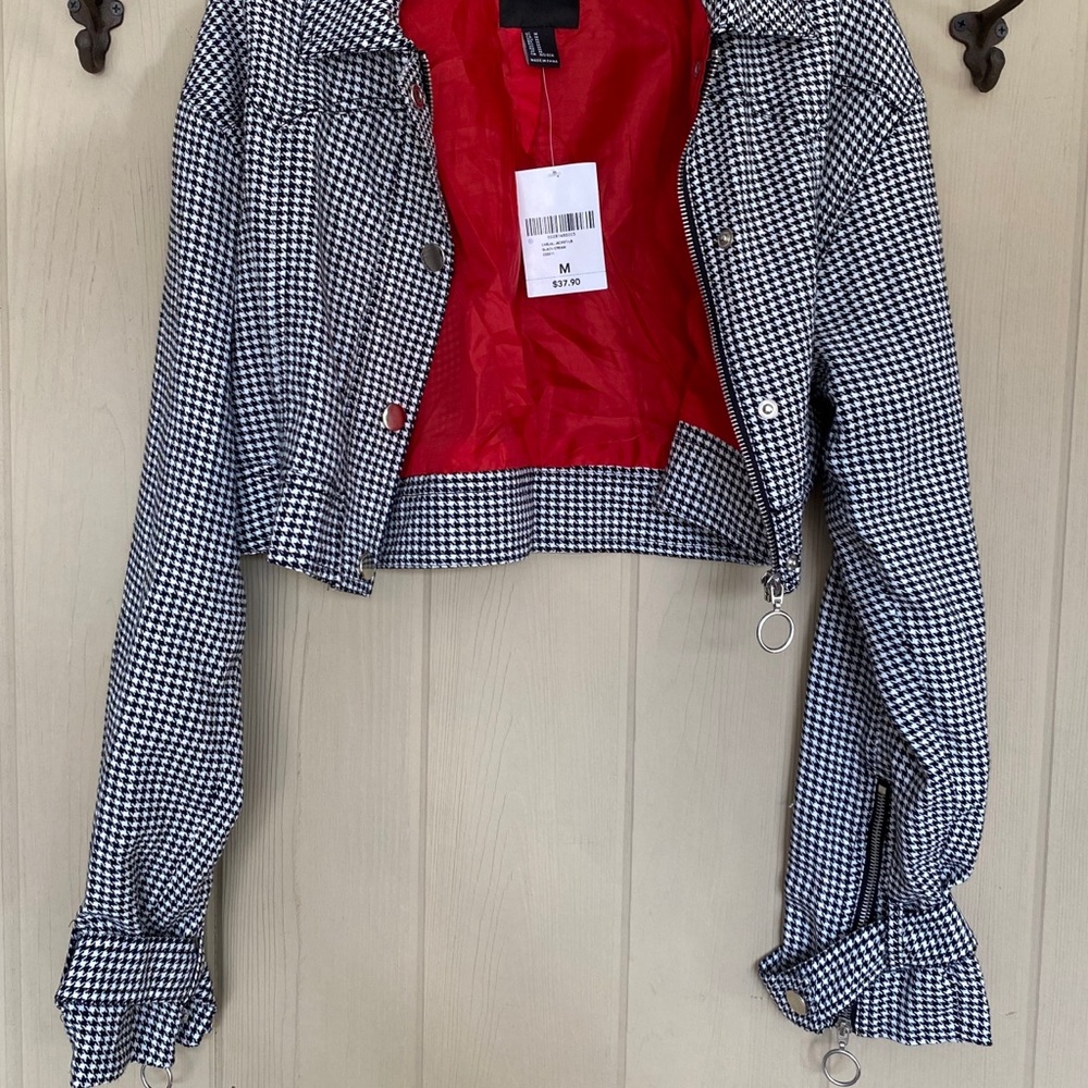 NWT! Boxy Cropped Jacket - Picture 5 of 8